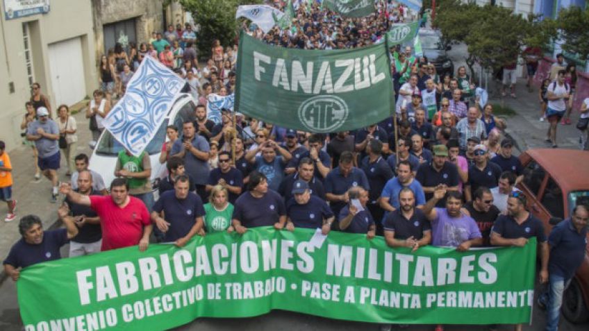 Azul salió a la calle en defensa de los trabajadores de Fanazul