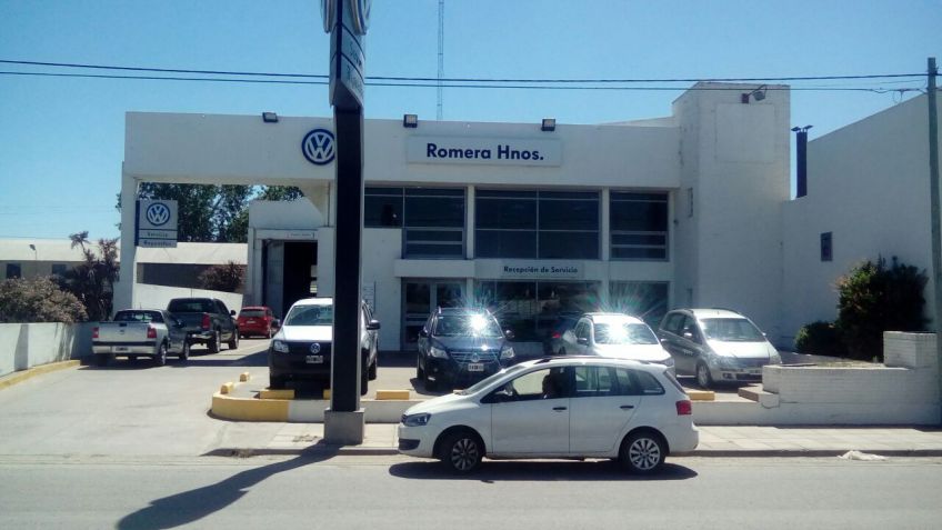 Romera Hnos. atiende en su local en Colectora Norte