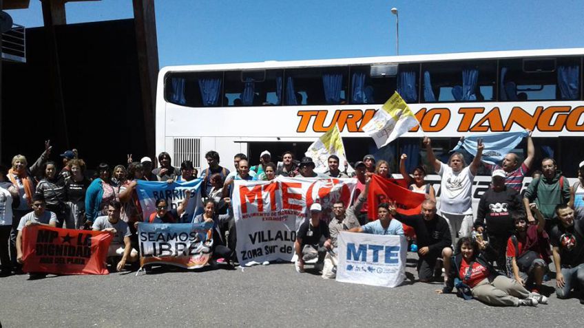 Tandilenses de la CTEP viajaron a la misa del papa Francisco en Chile