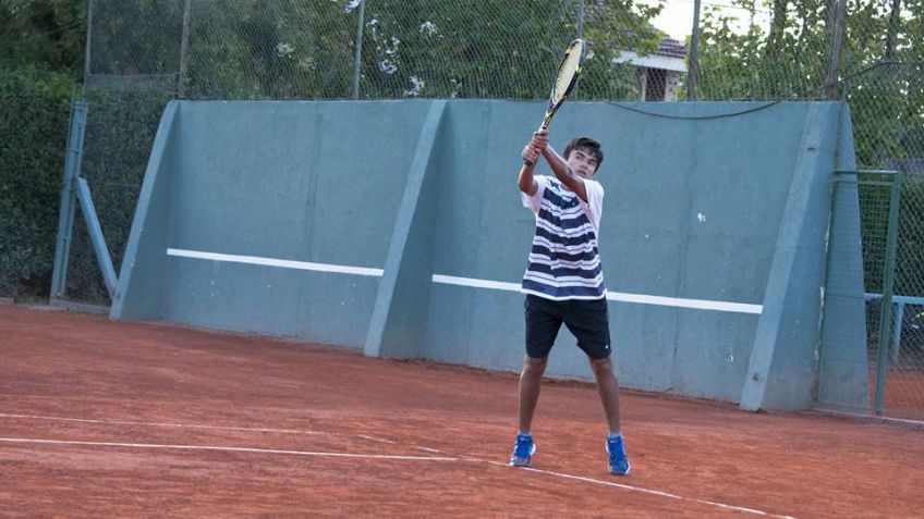 Se ponen en marcha los torneos nocturnos "Verano al rojo vivo"
