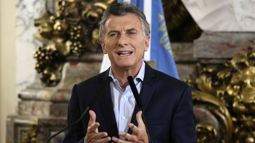 Se congelarán salarios de funcionarios y familiares de ministros podrán ser parte del gobierno
