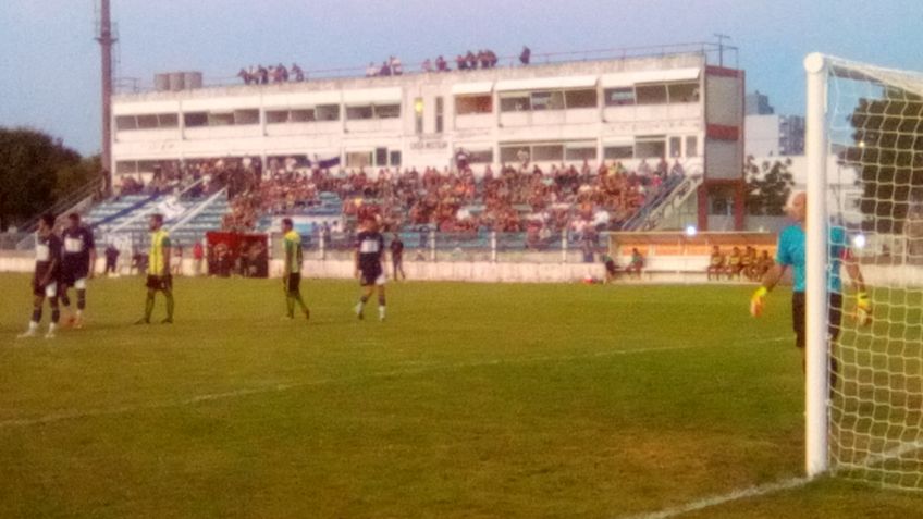 En un partido complicado Gimnasia y Sportivo Piazza no se sacaron ventaja 
