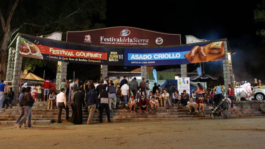 Con baja temperatura, continuó el Festival de la Sierra