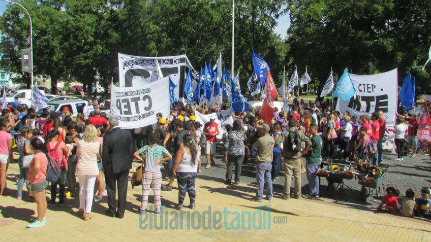 Trabajadores de la Economía Popular se movilizaron al Municipio 