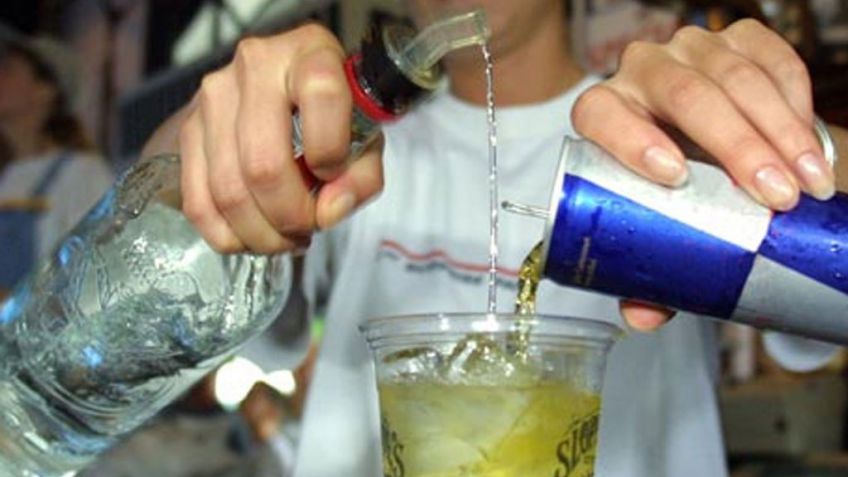 Buscan incrementar las sanciones por la venta de alcohol con energizantes
