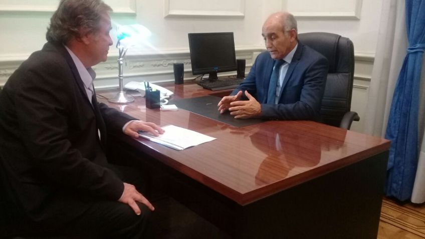 El vicegobernador recibió a Elichiribehety por la situación del ferrocarril y la problemática de IOMA