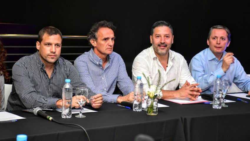 Se reunió el PJ bonaerense y buscó dar señales de unidad