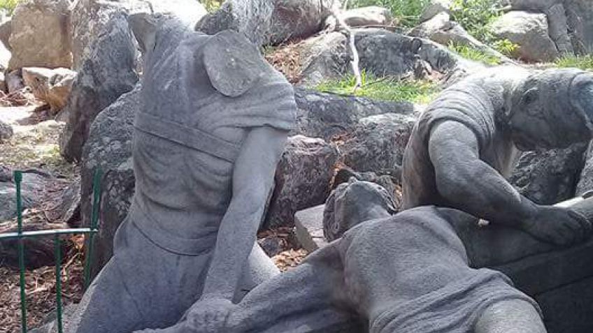 Vándalos "decapitaron" esculturas del Calvario