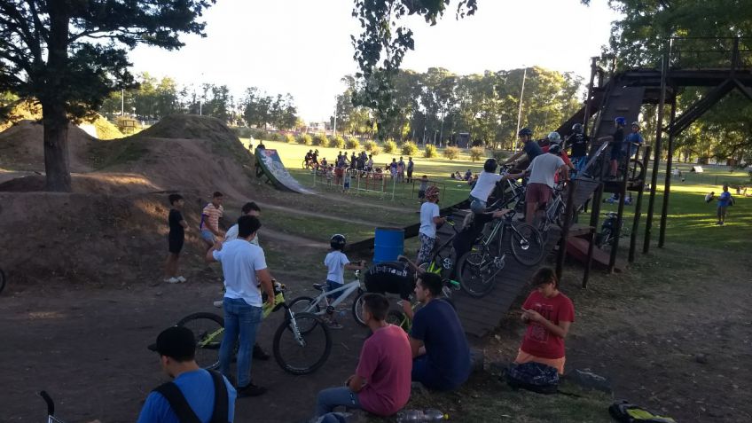 Musica, skate y BMX hicieron un gran domingo en el Parque Norte