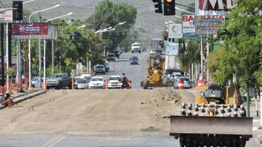 Comerciantes de Buzón preocupados por las obras en la avenida
