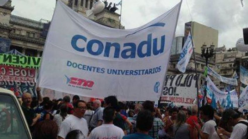 Docentes de universidades nacionales realizarán paro de 48 horas