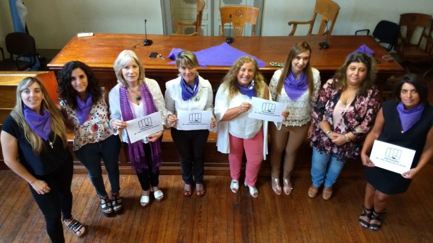 Las mujeres del HCD adhirieron al paro