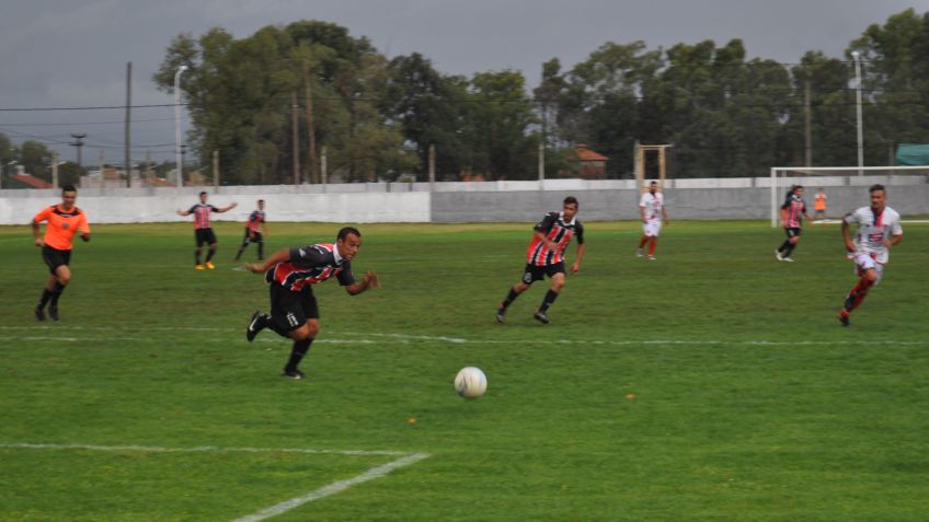 en el inicio de torneo Ferro logro un triunfo de local sobre Defensores de Ayacucho por 2 a 1