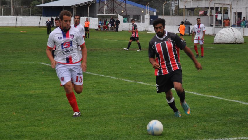 en el inicio de torneo Ferro logro un triunfo de local sobre Defensores de Ayacucho por 2 a 1