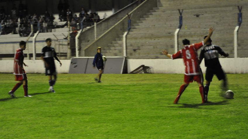 Finalmente Gimnasia no pudo dar vuelta el resultado y termino su participacion en el federal c