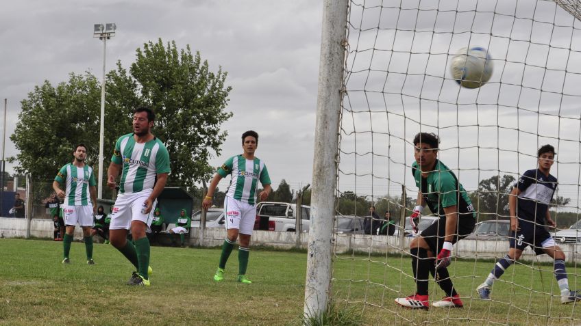 Vibrante partido en cancha de Gimnasia donde el local cayo por 3 a 2 con Excursionistas