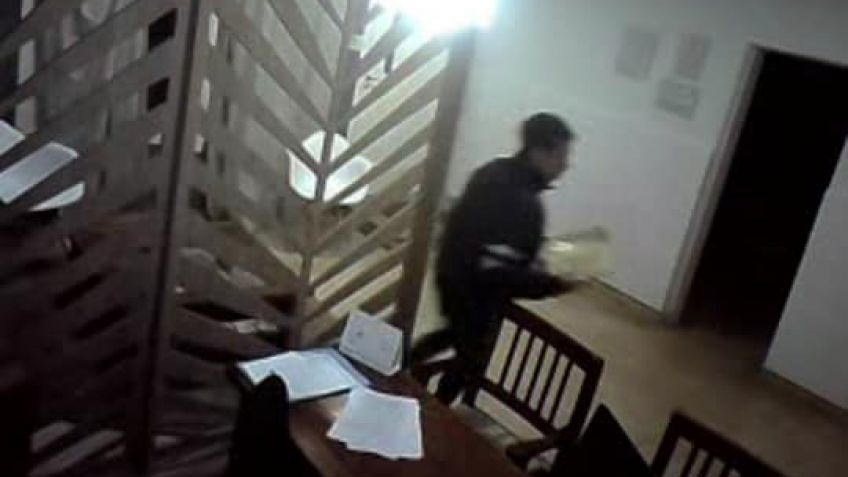 Quedó registrado por las cámaras cuando robaba una inmobiliaria