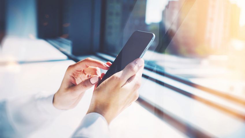 Estudio revela que Argentina es el país que más usa el celular