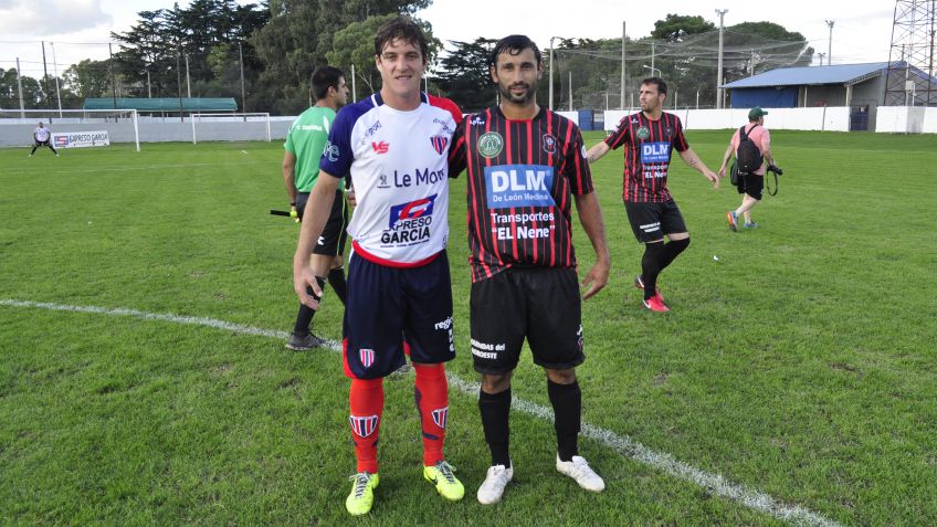 Vibrante partido en el Damaso Latasa entre Ferro y Sarmiento 