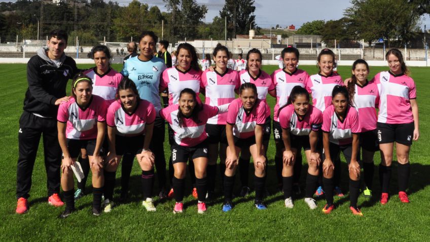 Se dio inicio al primer torneo femenino de futbol
