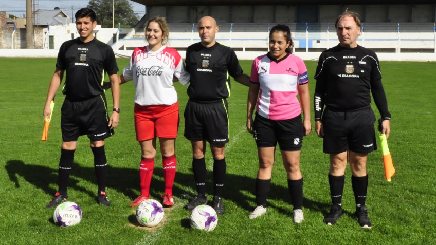Se dio inicio al primer torneo femenino de futbol