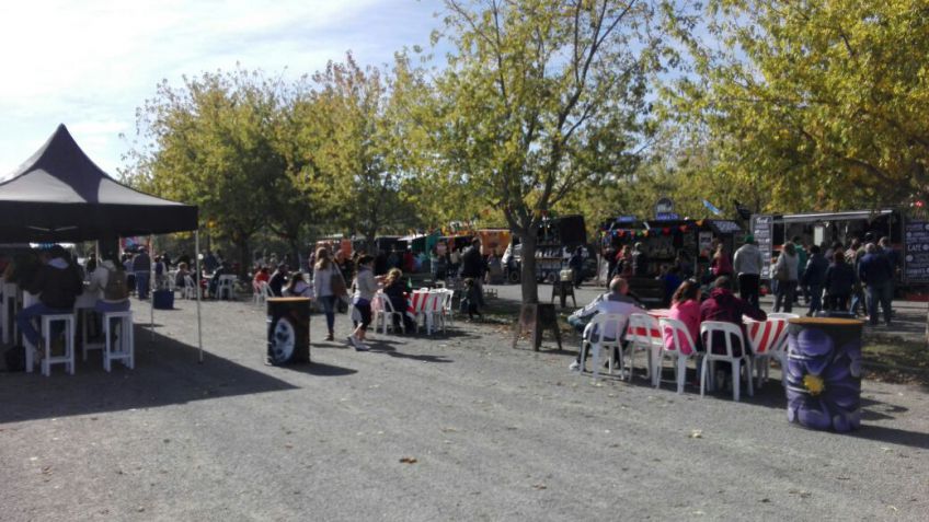 Los Food Trucks se estacionaron el Dique