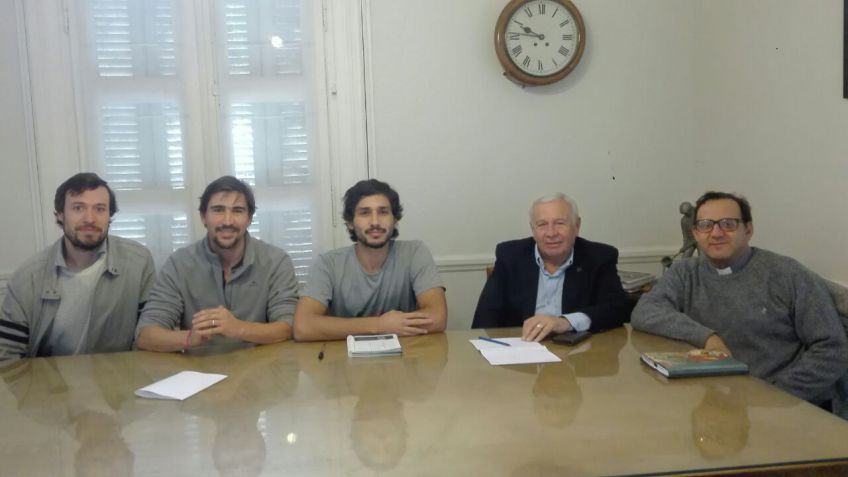 La Universidad se acerca a los cartoneros