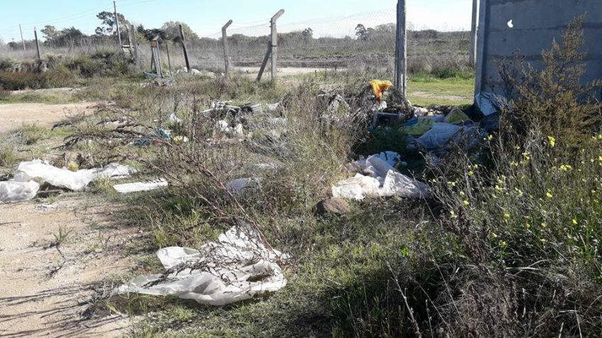 En Vela piden que no tiren más residuos en el ex basural