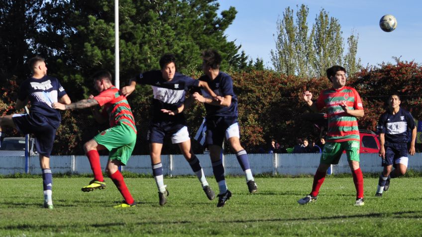 Entretenido encuentro en la rural donde Velense derroto al local Gimnasia por 1 a 0