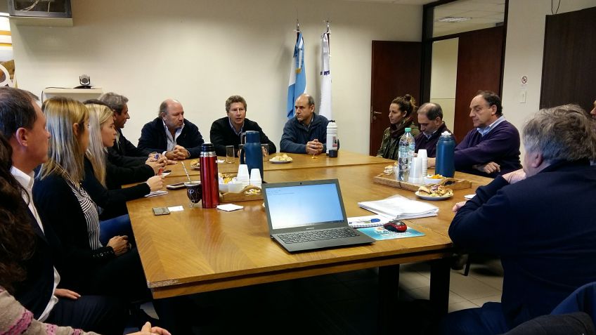 El Director de Lechería de la Nación fijó una agenda con el Cluster Quesero