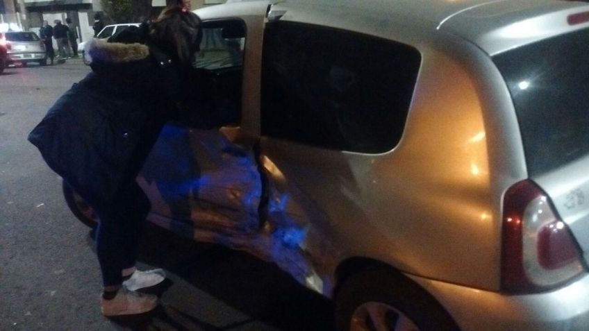 Fuerte choque entre dos vehículos en Avellaneda y Roca