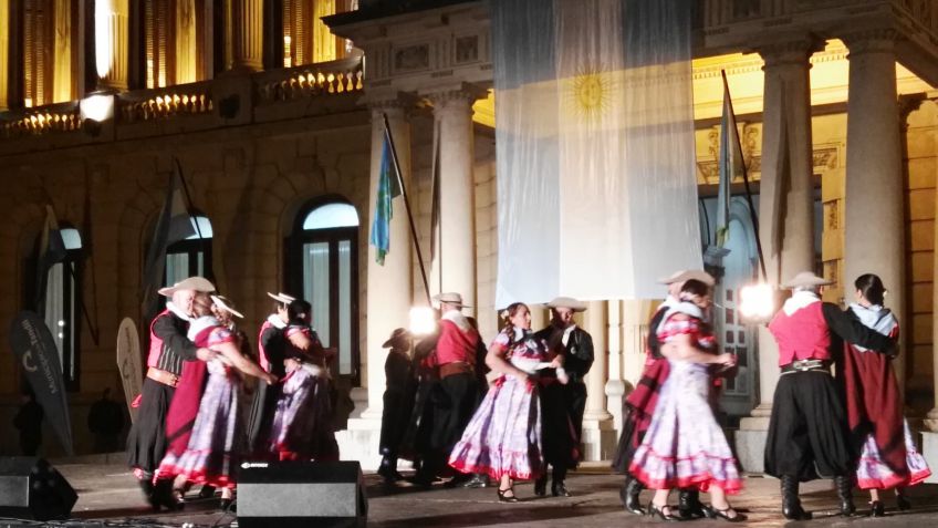 A pura música y baile, Tandil recibió el 25