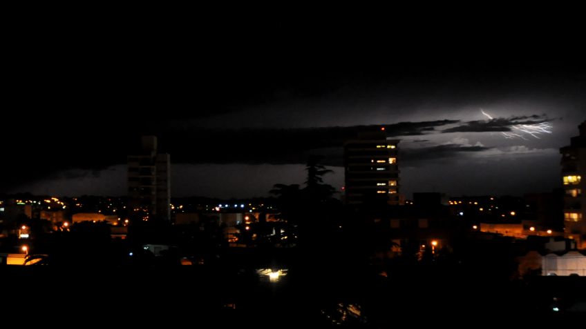 El alerta meteorológico continúa vigente durante la noche