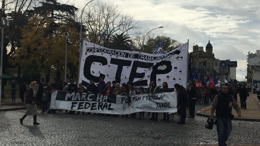 La "Marcha Federal por pan y trabajo" tuvo su lugar en Tandil