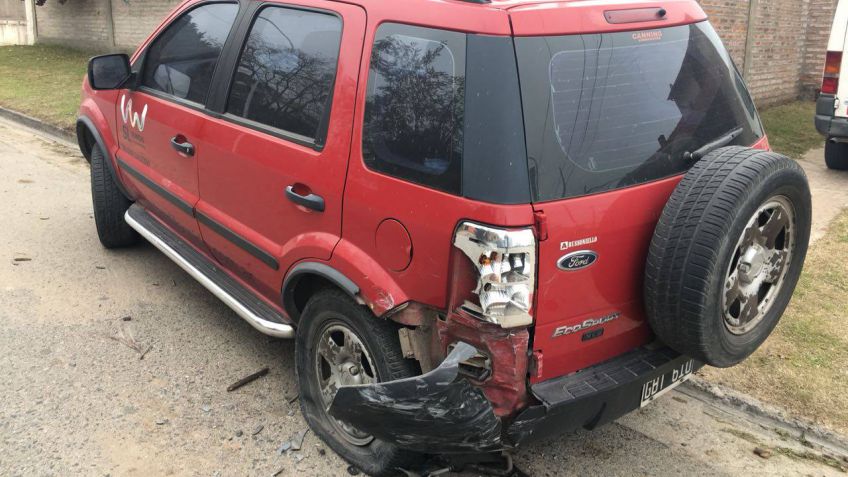 Lo chocaron estando estacionado y busca al culpable