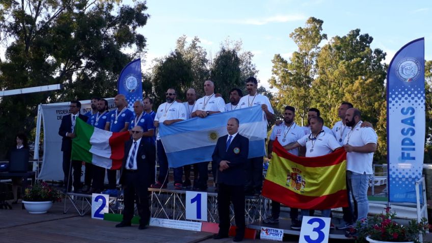 Salvador Bustos bicampeón mundial