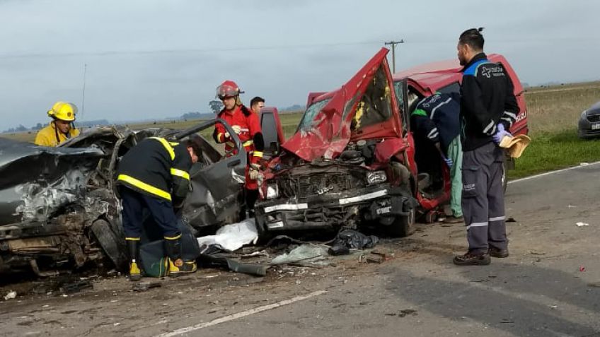 Son cinco los fallecidos en choque frontal en Ruta 30