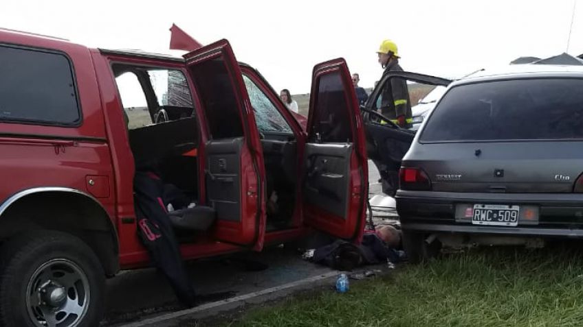 Son cinco los fallecidos en choque frontal en Ruta 30