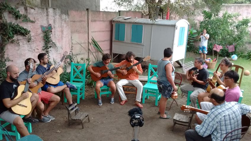Abrazo de guitarra tiene nuevo estreno