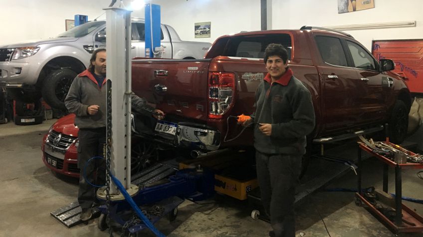Daniel Franco amplió su taller para brindar un mejor servicio