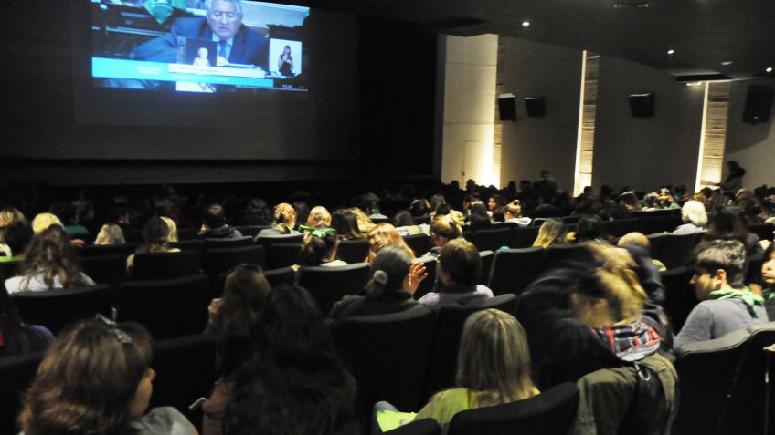 Pañuelos verdes en el cine y el Campus