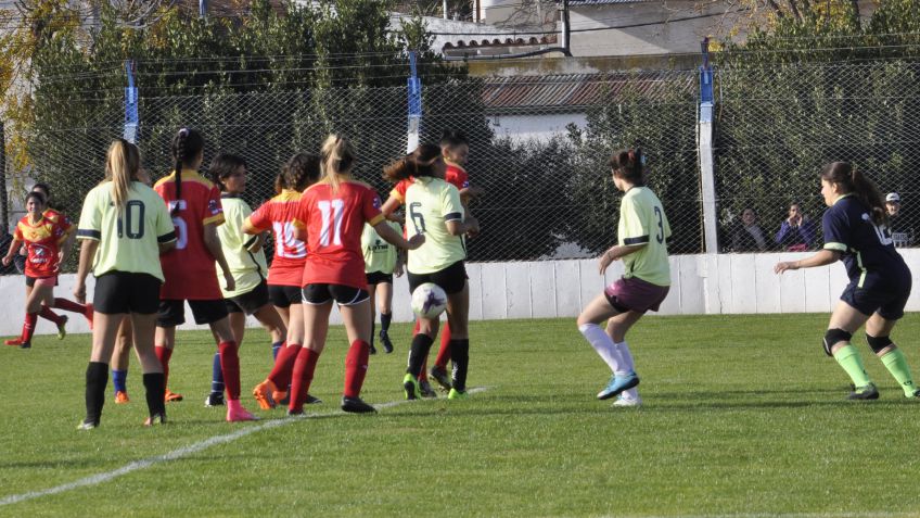 Este Sábado se jugara la fecha suspendida el pasado Domingo del fútbol femenino