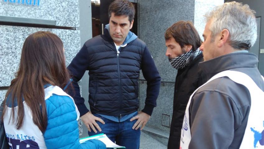 "Apostemos al diálogo, pero sin paro"