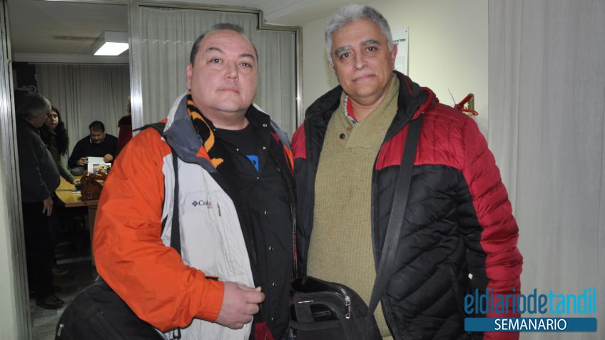"Han venido a hacer un negocio y están fusilando una radio"