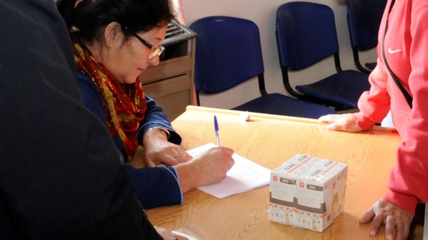 Continúa el programa de entrega de lámparas led