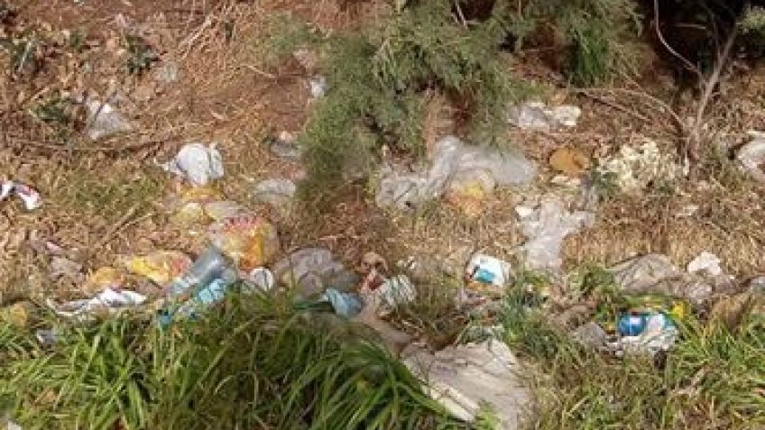Quejas por vecinos que arrojan basura