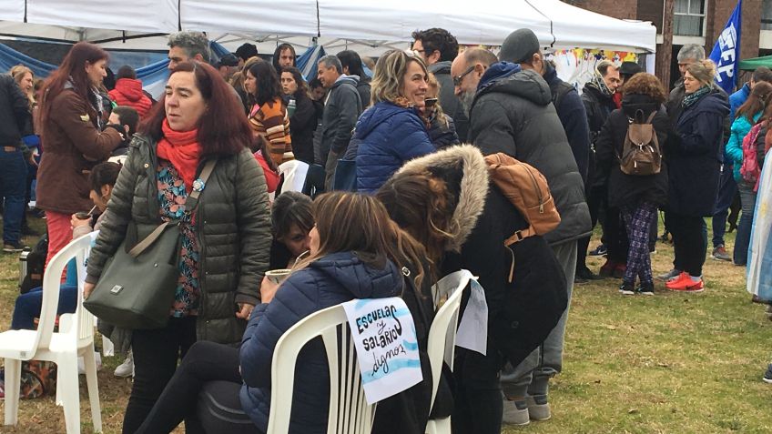 Bajo el lema "La Patria no se rinde", se llevó a cabo el festival cultural 