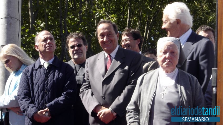 ?Como toda obra fundacional el Hospital de Niños precisará de tiempo, inversión constante y altruismo. Llega a nosotros para reivindicar la salud pública como herramienta de justicia e igualdad?. Migu