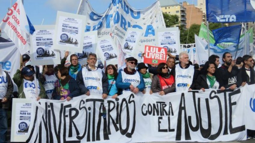 Docentes universitarios lanzan paros y no reanudan clases