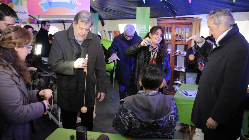 Lunghi y el Ministro Elustondo recorrieron Estación Juego